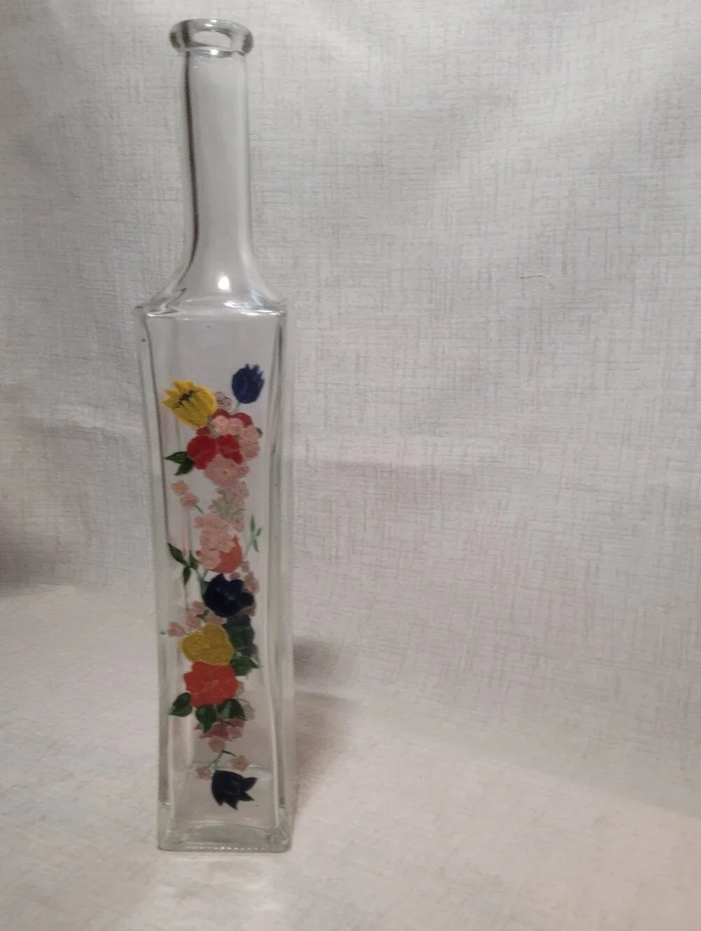 Vintage Avon Glass Flower Bud Vase 7.75